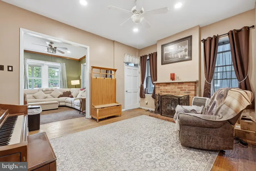 266 Rochelle Ave, Philadelphia, PA 19128 - #2