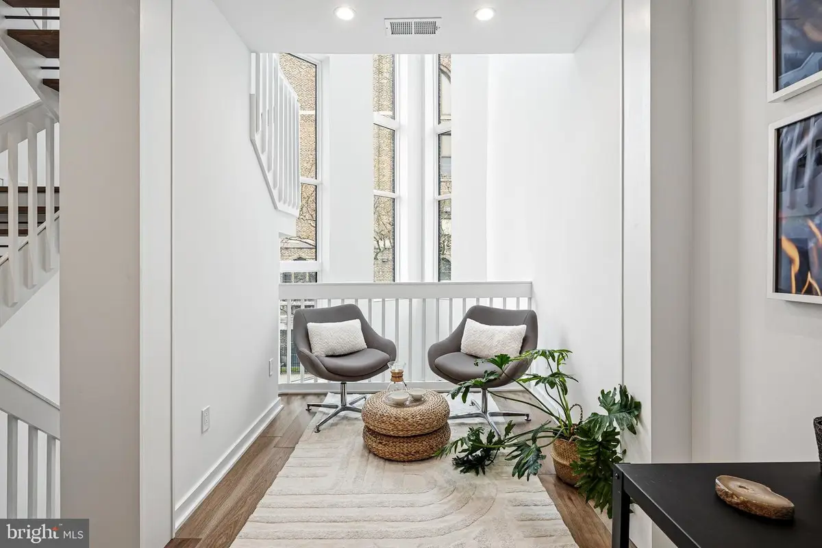 631 E Thompson St, Philadelphia, PA 19125 - #1