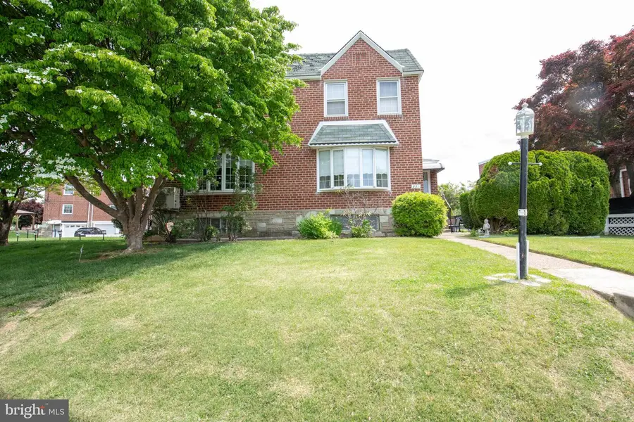 831 Medway Rd, Philadelphia, PA 19115 - #2