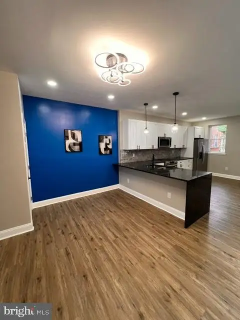 5627 Cedar Ave, PHILADELPHIA, PA 19143