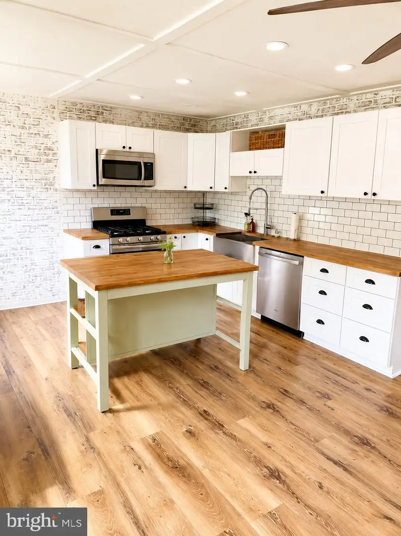 3621 Newberry Rd, Philadelphia, PA 19154 - #2