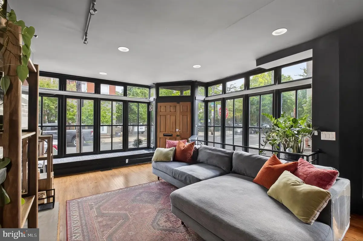 822 S 5th St, Philadelphia, PA 19147 - #1