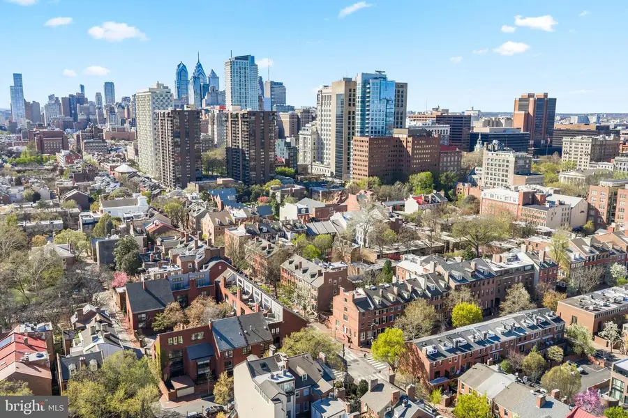 303 Spruce St, Philadelphia, PA 19106 - #3
