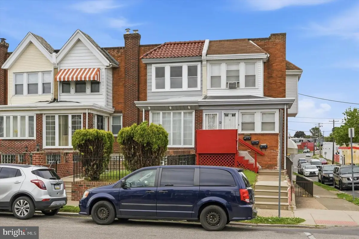 7352 Sommers Rd, Philadelphia, PA 19138 - #1