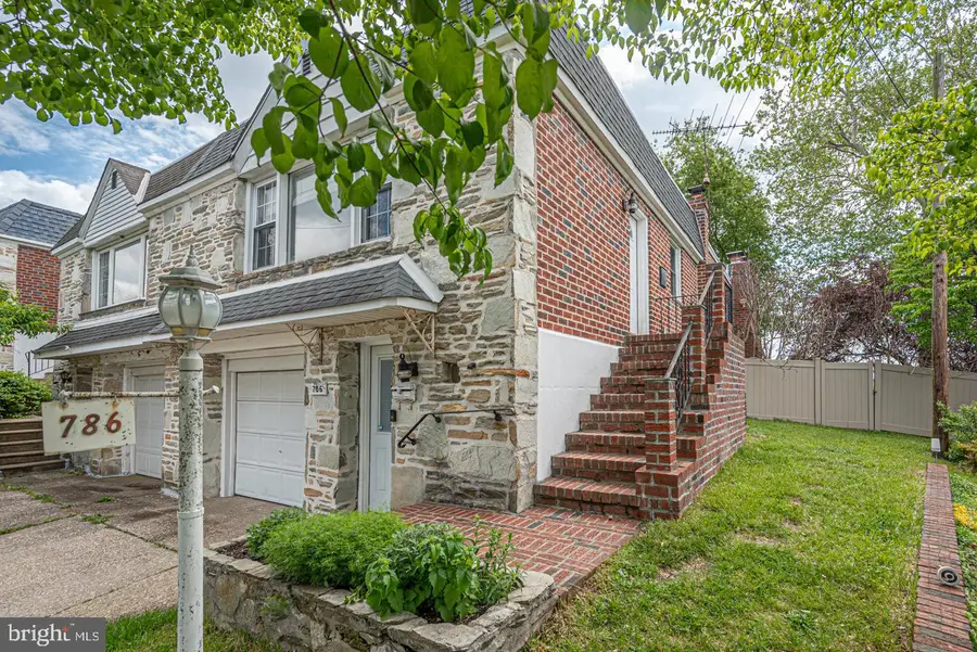 786 Hill Rd, Philadelphia, PA 19128 - #2