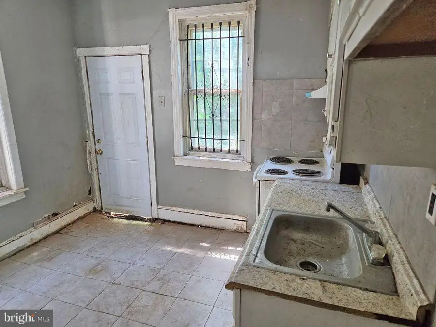 2036 S Cecil St, Philadelphia, PA 19143 - #3