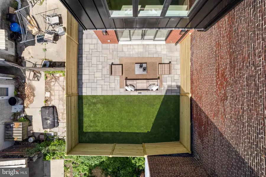 2121 E Sergeant St, Philadelphia, PA 19125 - #3