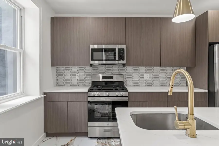 1211 S 15th St, Philadelphia, PA 19146 - #3