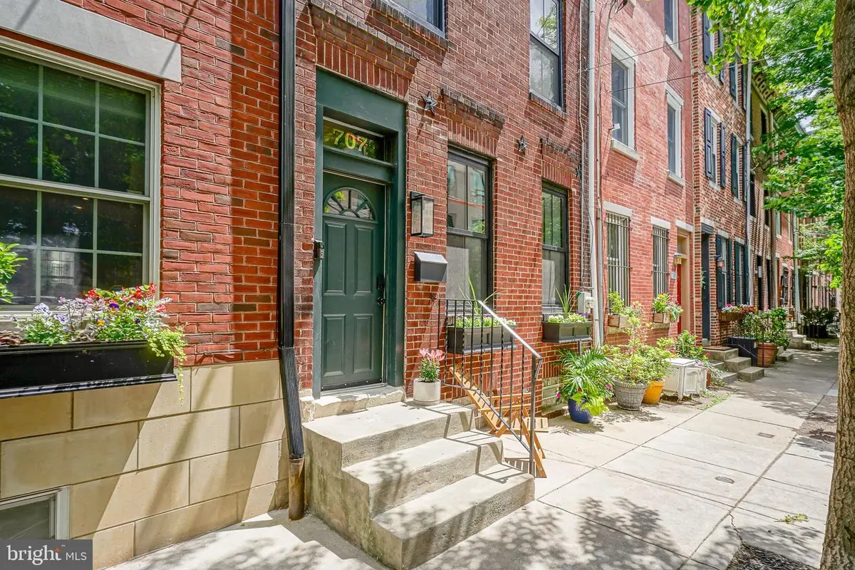 707 S 17th St, Philadelphia, PA 19146 - #1