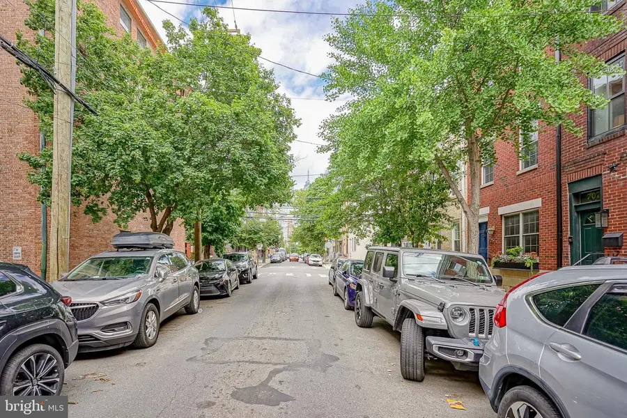 707 S 17th St, Philadelphia, PA 19146 - #2