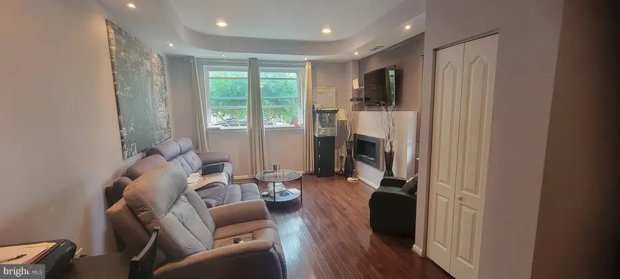 2517 Sepviva St, Philadelphia, PA 19125 - #3