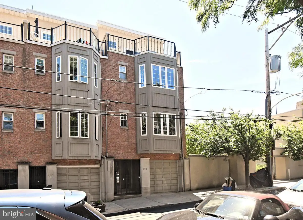 919 N American St, Philadelphia, PA 19123 - #1