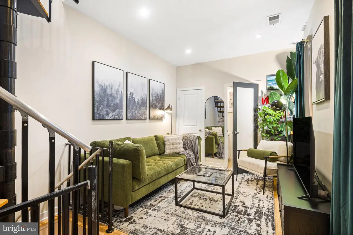 411 S Carlisle St #4, Philadelphia, PA 19146 - #1
