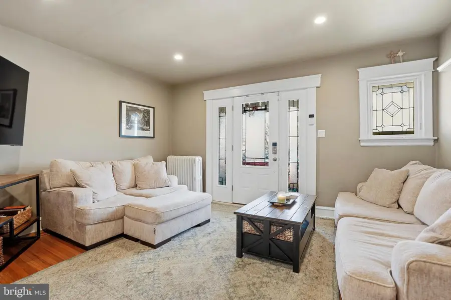 636 Roxborough Ave, Philadelphia, PA 19128 - #3