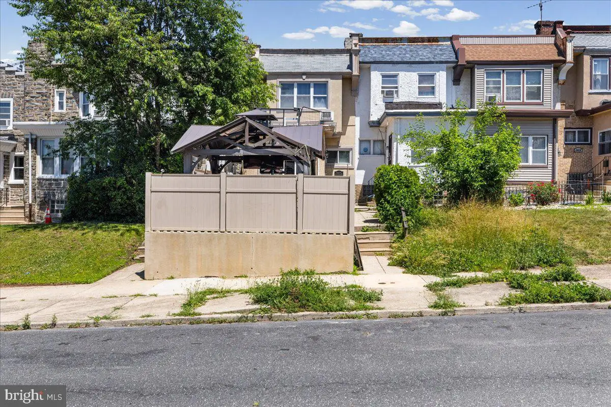 5635 Diamond St, Philadelphia, PA 19131 - #1
