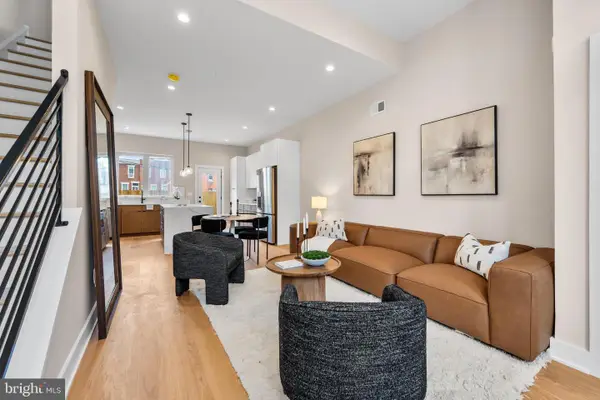 903 Emily St, PHILADELPHIA, PA 19148