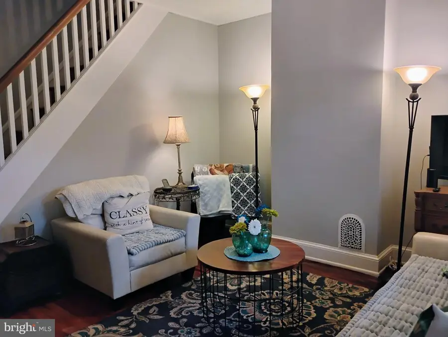 575 Conarroe St, Philadelphia, PA 19128 - #3