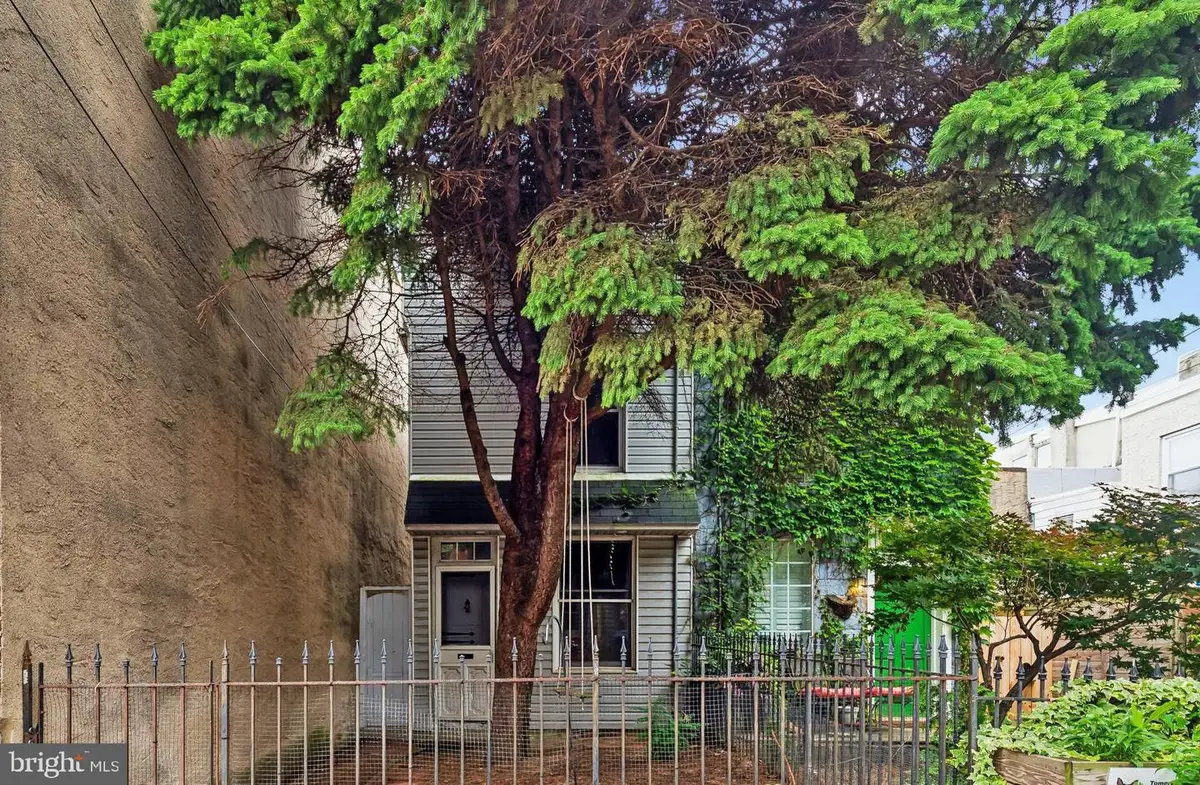 2306 E Dauphin St, Philadelphia, PA 19125 - #1