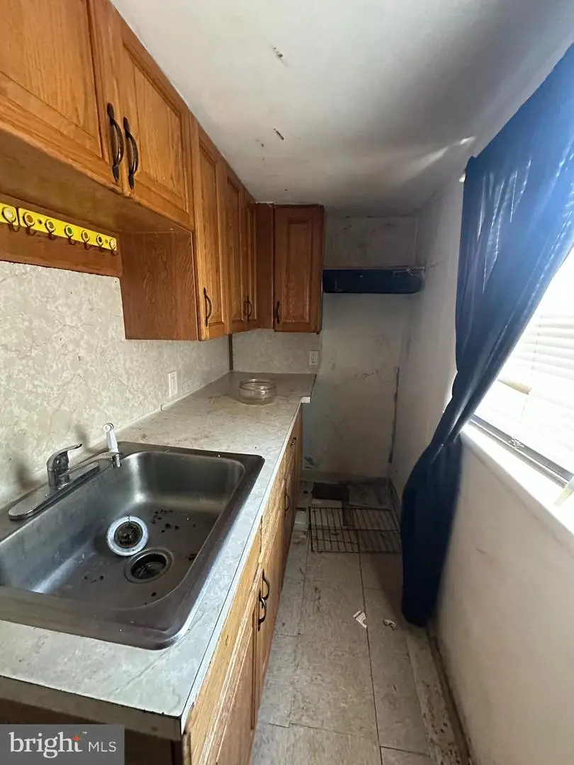 5912 Spring St, Philadelphia, PA 19139 - #2