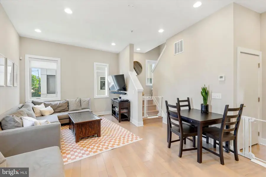 826 N 3rd St #10, Philadelphia, PA 19123 - #3