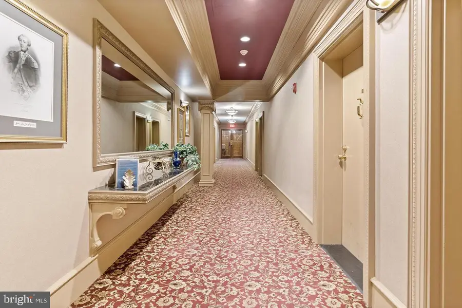 802-10 Locust St #205, Philadelphia, PA 19107 - #2