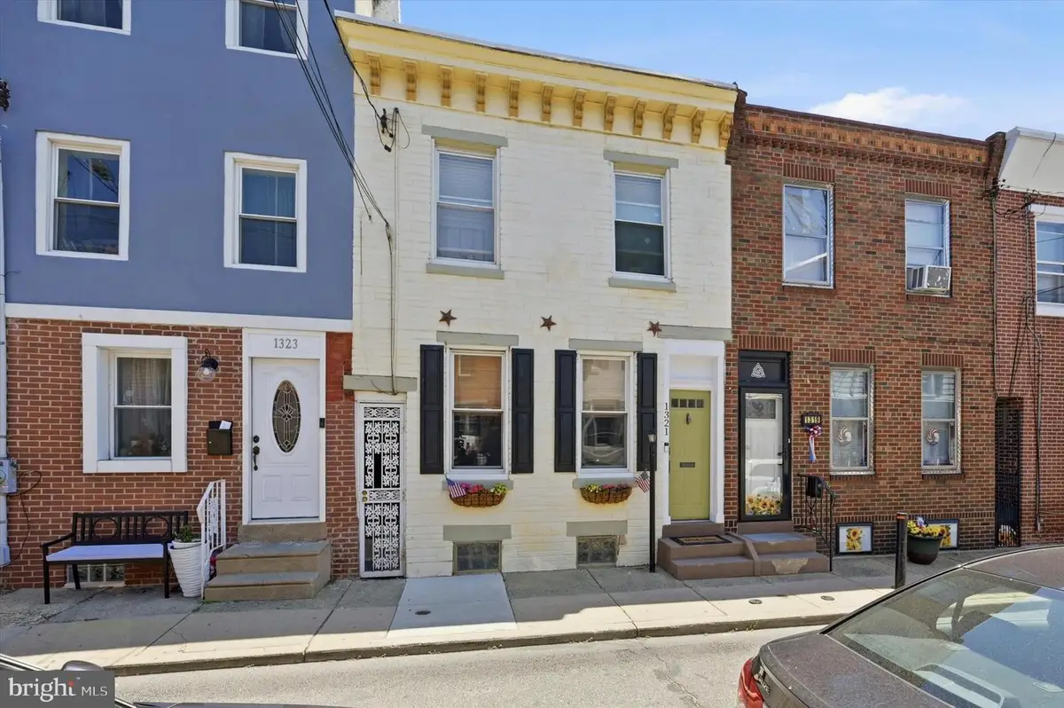 1321 E Oxford St, Philadelphia, PA 19125 - #1