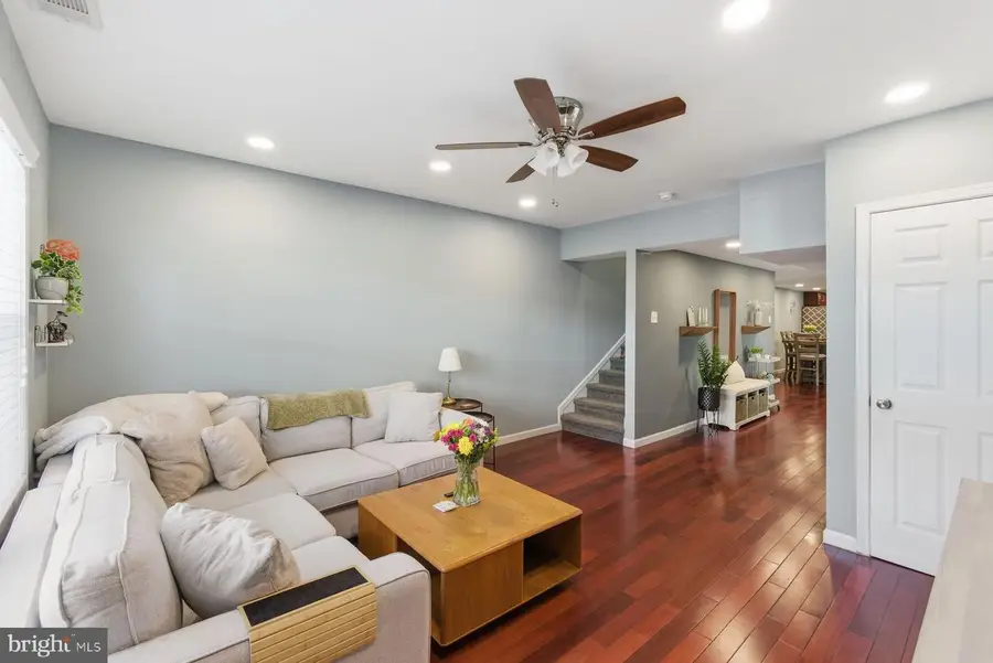 1102-1/2 S Front St, Philadelphia, PA 19147 - #3