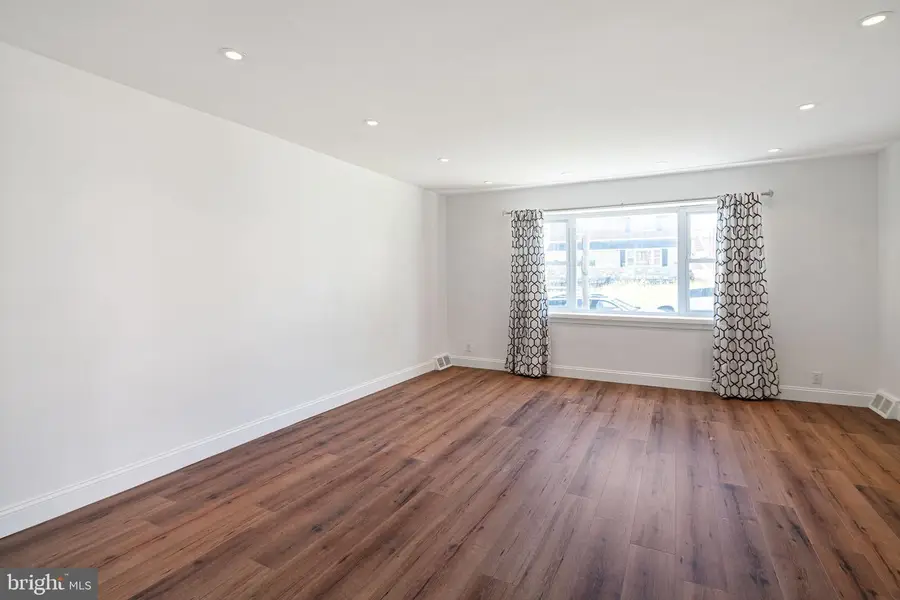 7540 Battersby St, Philadelphia, PA 19152 - #2
