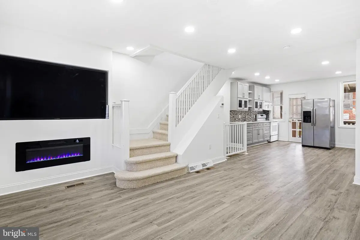 5615 Ridgewood St, Philadelphia, PA 19143 - #1
