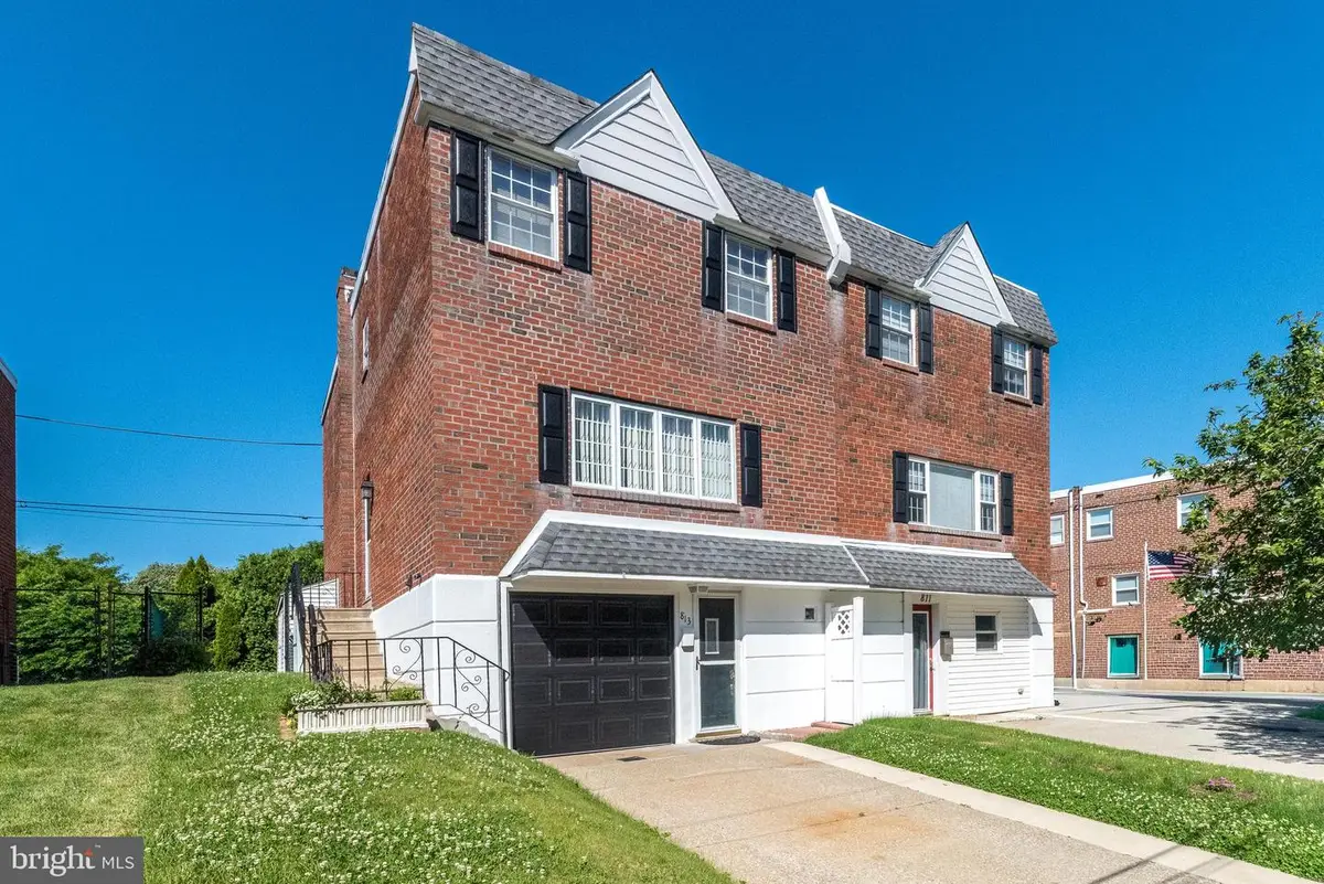 813 Green Valley Dr, Philadelphia, PA 19128 - #1