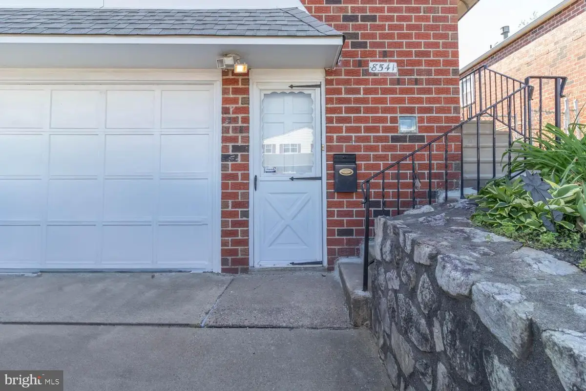 8541 Ridgeway St, Philadelphia, PA 19111 - #1