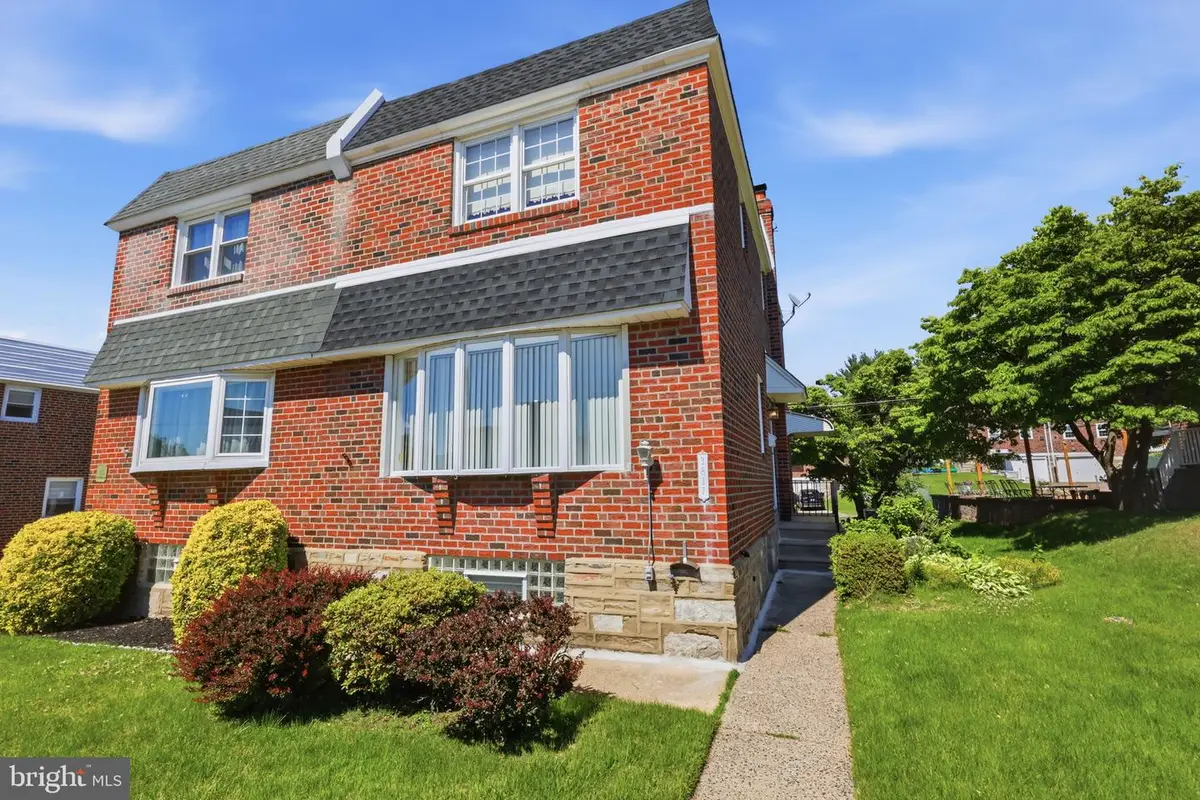 3817 Kirkwood Rd, Philadelphia, PA 19114 - #1
