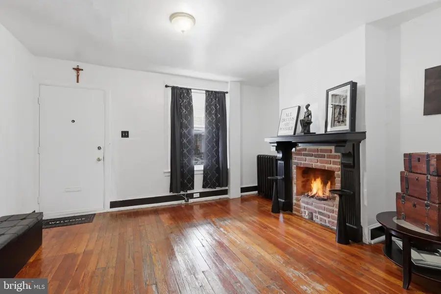 6331 N Woodstock St, Philadelphia, PA 19138 - #2