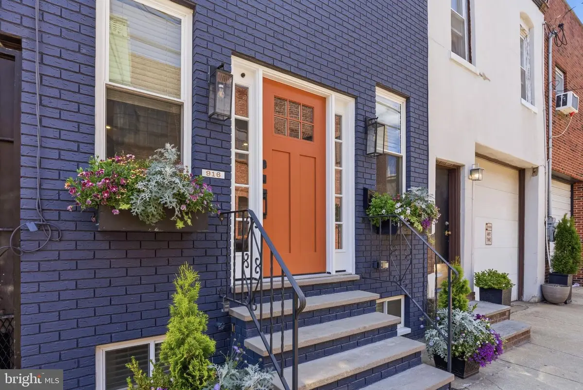 916 Fernon St, Philadelphia, PA 19148 - #1