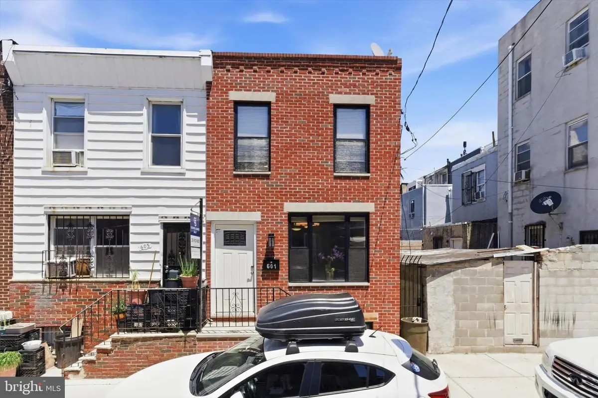 601 Watkins St, Philadelphia, PA 19148 - #1