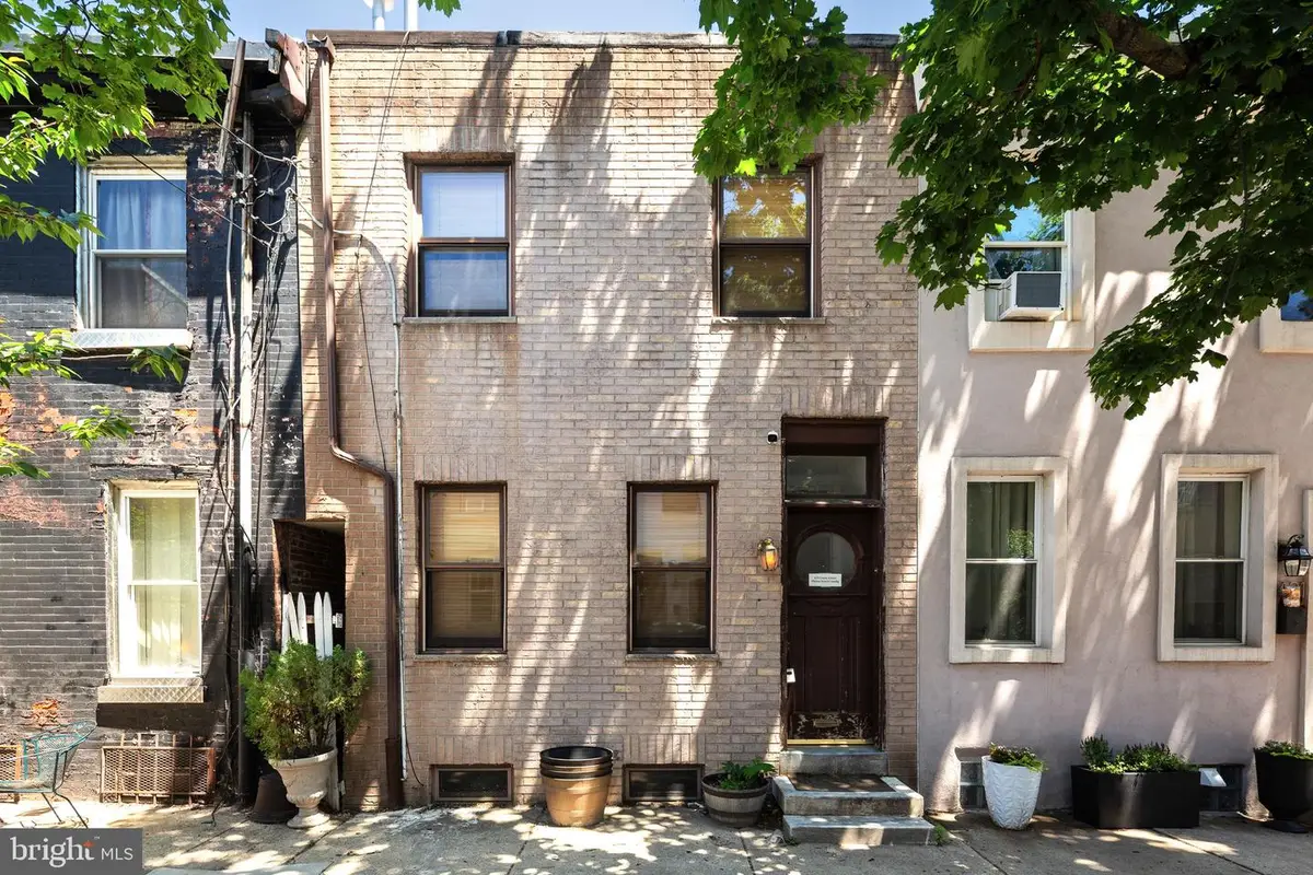 423 Cross St, Philadelphia, PA 19147 - #1