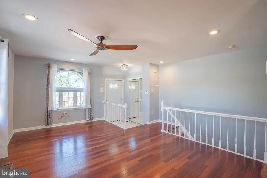 9223 Marsden St, Philadelphia, PA 19114 - #3