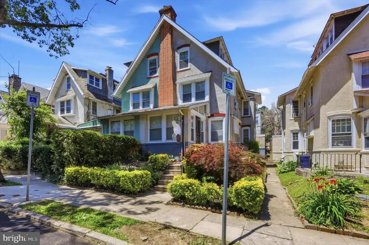 6113 Nassau Rd, Philadelphia, PA 19151 - #1
