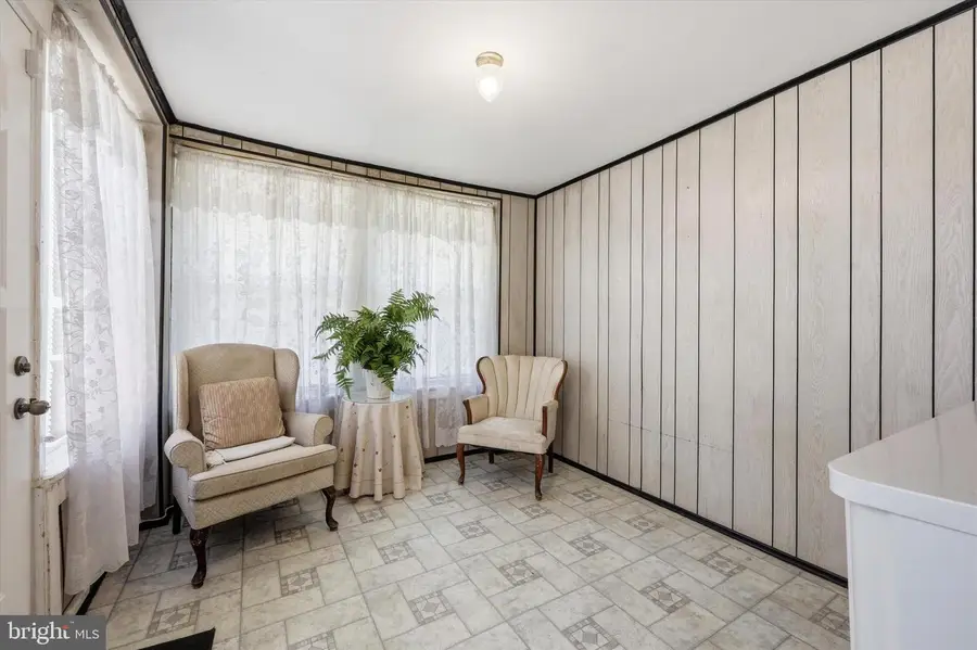 6113 Nassau Rd, Philadelphia, PA 19151 - #3