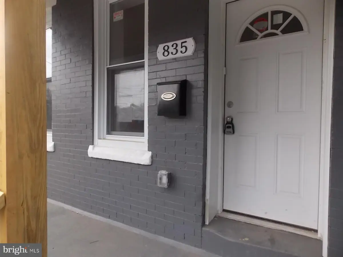 835 N 39th St, Philadelphia, PA 19104 - #1