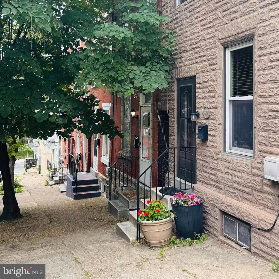 3721 Stanton St, Philadelphia, PA 19129 - #2