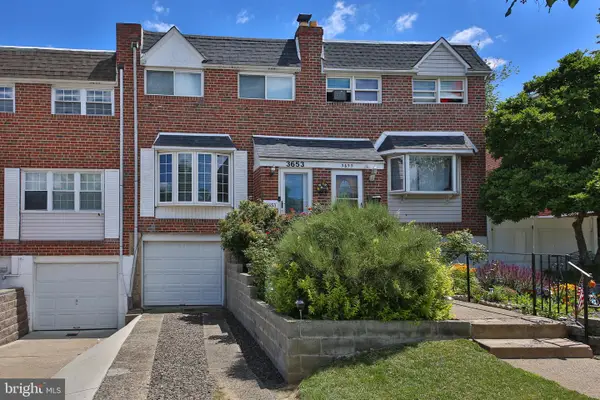 3653 Academy Rd, PHILADELPHIA, PA 19154