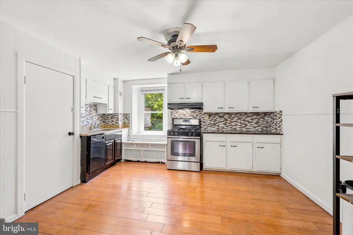 165 Levering St, Philadelphia, PA 19127 - #1