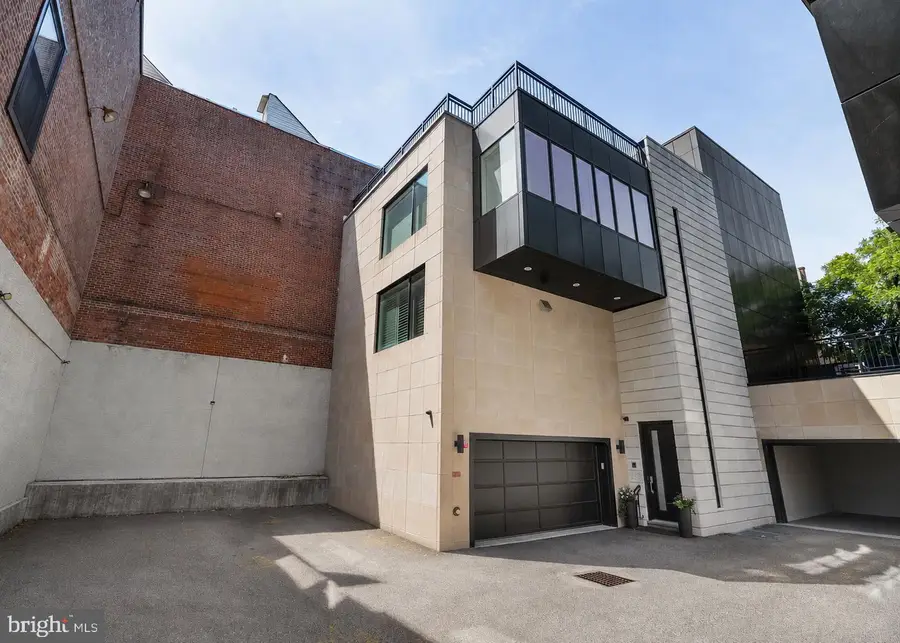 218 S 3rd St, Philadelphia, PA 19106 - #3