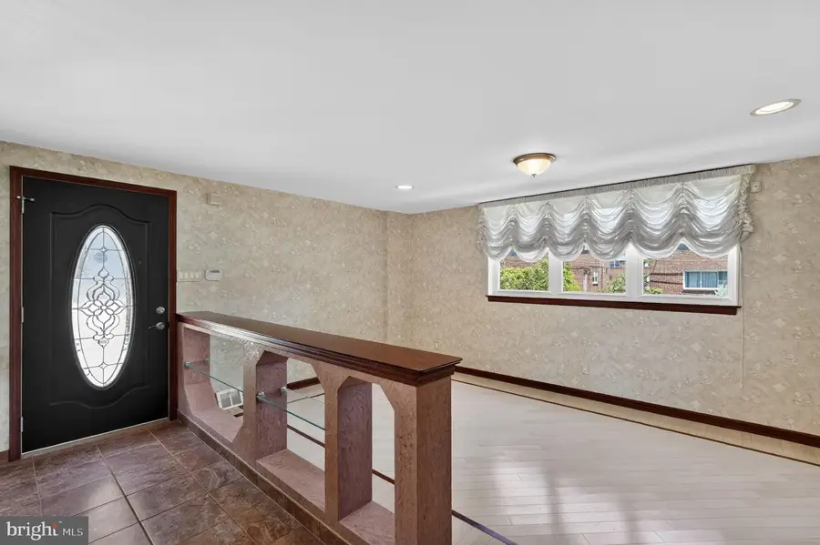 327 Nandina St, Philadelphia, PA 19116 - #3