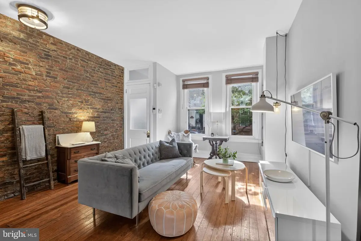 892 N Bucknell St, Philadelphia, PA 19130 - #1