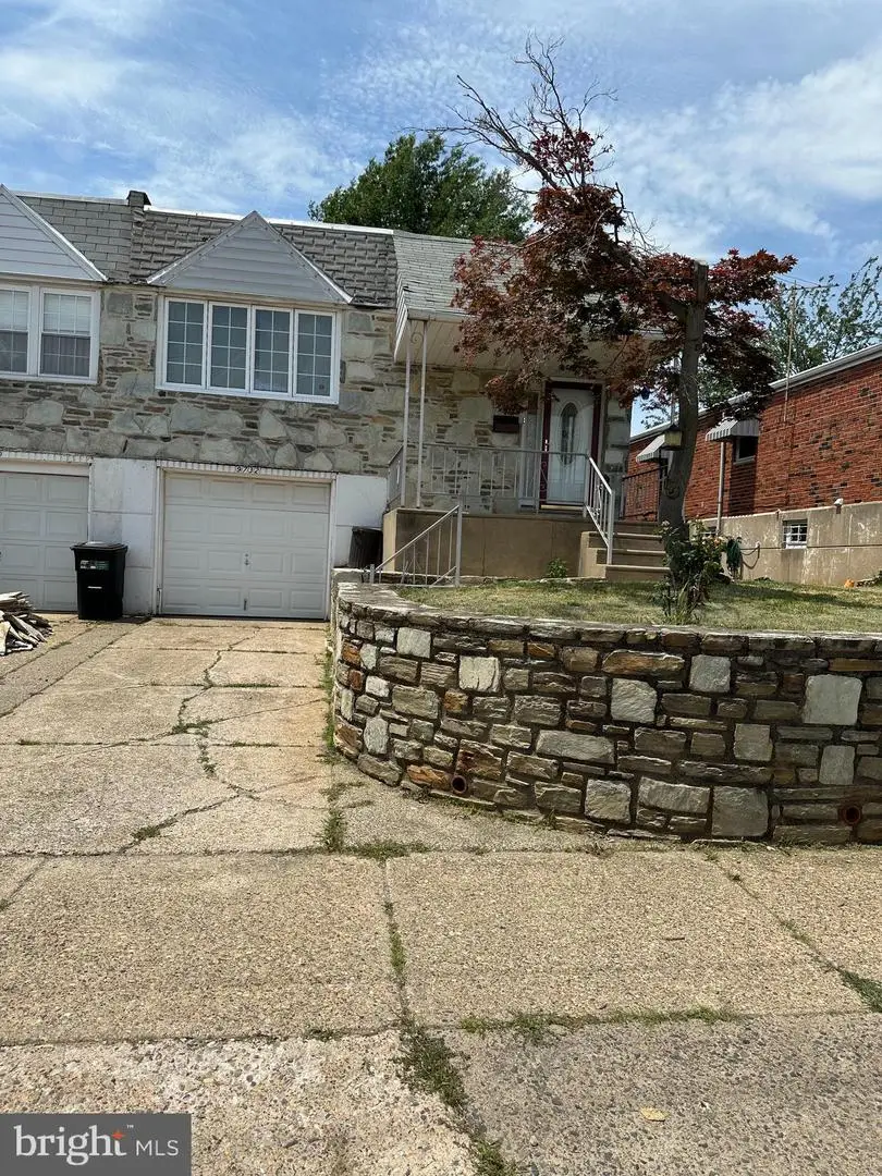 9732 Cowden St, Philadelphia, PA 19115 - #1