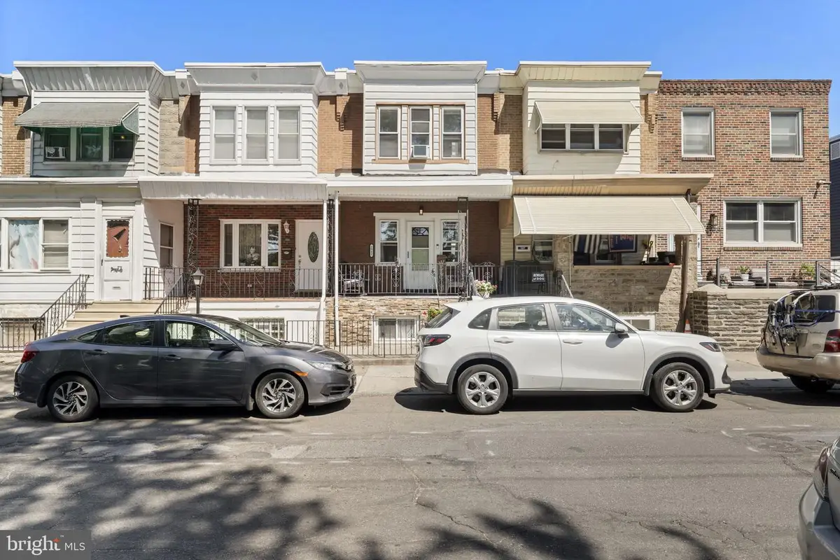 2982 Almond St, Philadelphia, PA 19134 - #1