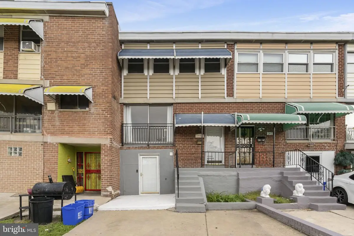 6825 Lindbergh Blvd, Philadelphia, PA 19142 - #1
