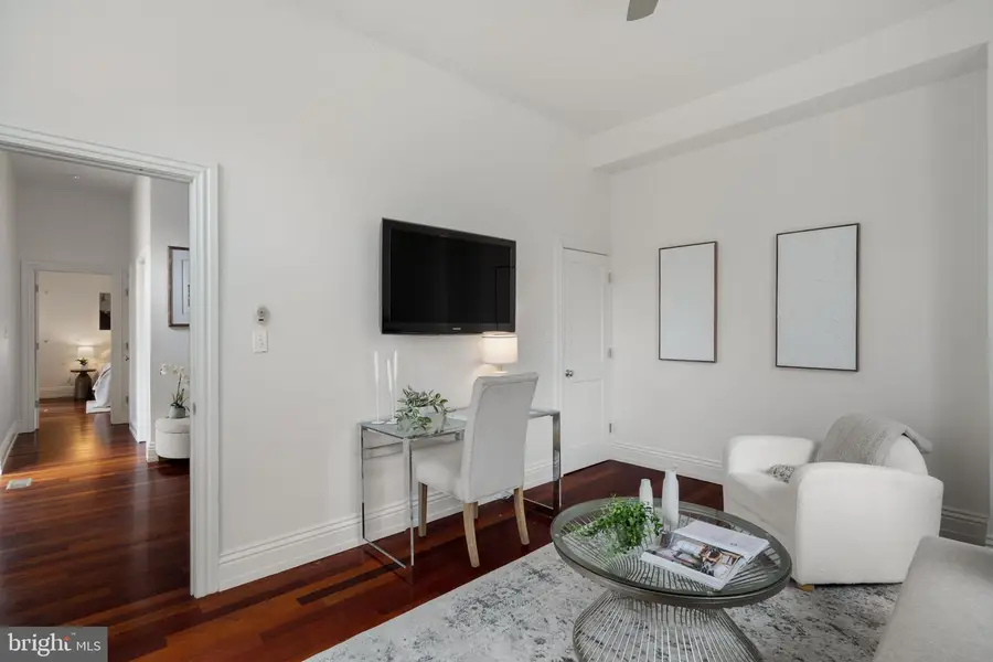 701 S 6th St, Philadelphia, PA 19147 - #3